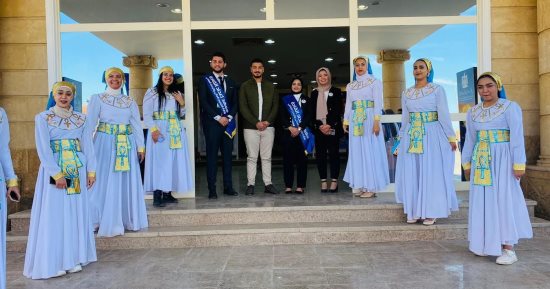 طلاب جامعة العريش يشاركون فى البرنامج التدريبى لإعداد القائد العربى بالأقصر 