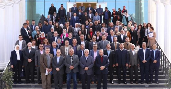وزير التعليم العالى يفتتح المركز الجامعى للتطوير المهنى بجامعة السويس
