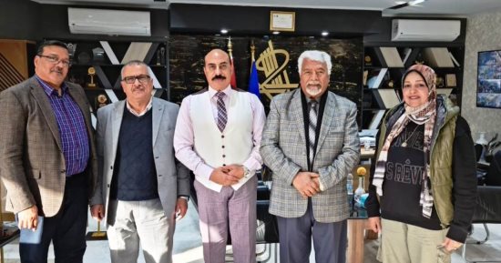 محافظ أسوان يلتقى مستشار وزيرة البيئة لدعم منظومة المخلفات الصلبة
