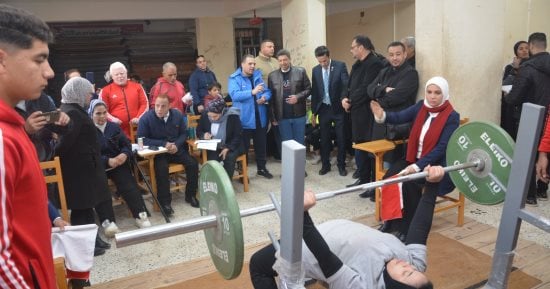 رئيس جامعة دمياط يفتتح بطولة كأس مصر لرفع الأثقال للمكفوفين.. صور