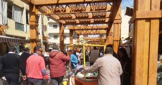 إزالة 394 حالة إشغال بالسوق السياحى والشوارع الرئيسية بأسوان