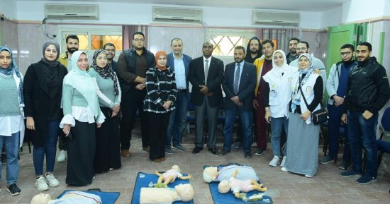 "طب سوهاج" تنظم دورة تدريبية عن الإنعاش القلبى الرئوى
