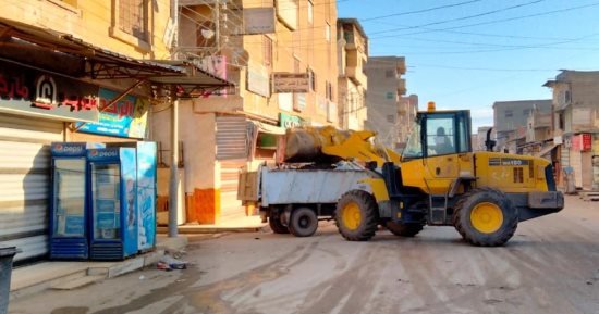 حملات نظافة ورفع مياه الأمطار ومسح الطرق حول مدارس كفر الشيخ استعدادا للتيرم الثاني