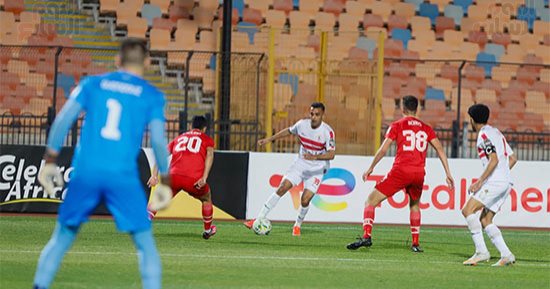 شوط أول سلبى بين الزمالك وشباب بلوزداد الجزائرى فى دورى أبطال أفريقيا