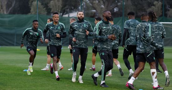 بنزيما وميليتاو يشاركان فى تدريبات ريال مدريد قبل مواجهة الهلال بنهائي المونديال