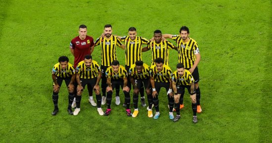 الاتحاد ضد العدالة.. العميد يتفوق بثنائية في الشوط الأول بالدوري السعودي