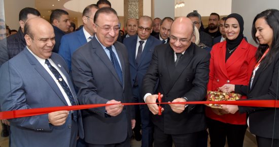 وزير العدل ومحافظ الإسكندرية يفتتحان فروعا جديدة للشهر العقارى.. صور