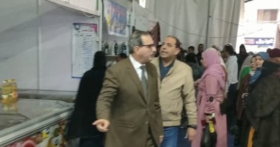 محافظ كفر الشيخ يتفقد معرض أهلا رمضان ويوجه بمتابعة الأسواق.. صور
