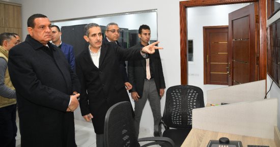 وزير التنمية المحلية ومحافظ الغربية يتفقدان مركز السيطرة الموحد