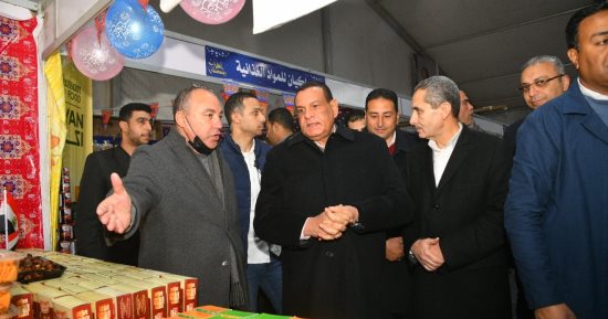 وزير التنمية المحلية يختتم زيارته للغربية بتفقد معرض "أهلاً رمضان" 