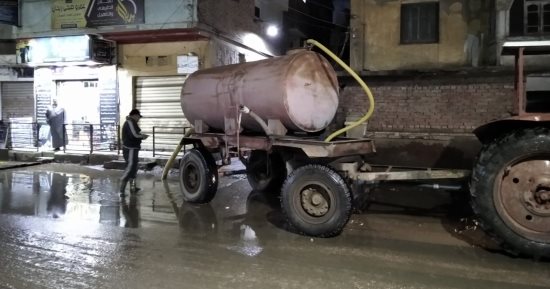 إزالة آثار الأمطار ليلا بـ4 مدن ومراكز بكفر الشيخ واستمرار رفع حالة الطوارئ