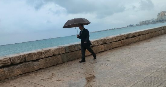 طقس الإسكندرية اليوم.. مائل للبرودة وأمطار غزيرة ودرجة الحرارة الصغرى 11..صور