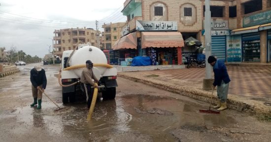 استمرار رفع مياه الأمطار بقرى ومدن كفر الشيخ واستقرار حالة الطقس نسبيا.. صور