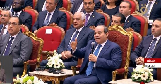 الرئيس السيسي يجري جولة تفقدية داخل معرض مصر الدولي للبترول "إيجبس 2023"
