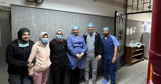فريق جراحي ببنها الجامعي ينقذ حياة طفل ابتلع حبة لب وتسببت فى اختناقه
