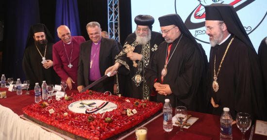 مجلس كنائس مصر يحتفل بعامه العاشر والأسقفية تتسلم الأمانة العامة.. البابا تواضروس: وضعنا بذرة المحبة منذ التأسيس وهى تنمو مع الزمن.. أندريه زكى: المرحلة القادمة هدفها دعم العيش المشترك 