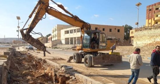 هبوط أرضى بكورنيش السلوم بسبب الأمطار ومحافظ مطروح يكلف بسرعة إصلاحه