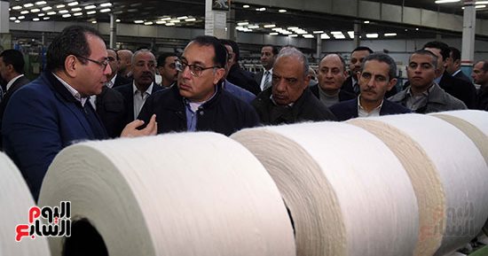 رئيس الوزراء يتفقد مصانع الغزل والنسيج الجديدة بالمحلة الكبرى