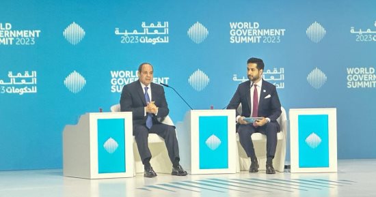 الرئيس السيسي: ضخ 1.8 تريليون جنيه لقطاع الكهرباء فى مصر
