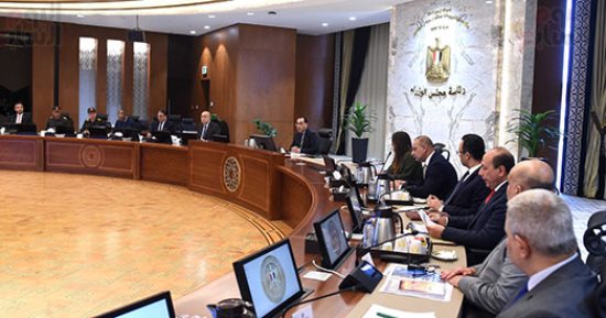 رئيس الوزراء يتابع الموقف التنفيذى للمبادرة الرئاسية "حياة كريمة"