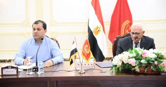 محافظ بورسعيد يبحث التعاون مع رئيس غرفة التجارة والصناعة بأوزبكستان