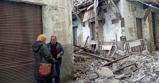 انهيار جزئى بعقار خال من السكان فى اللبان بالإسكندرية.. صور