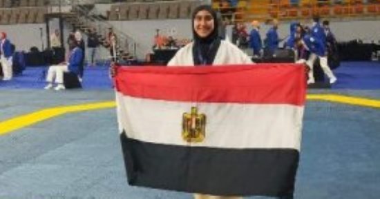 محافظ الشرقية يُهنئ أبطال المشروع القومى للموهبة والبطل الأوليمبى