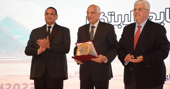 محافظة الجيزة تحصد المركز الأول فى المؤشر الفرعى لبراءات الاختراع