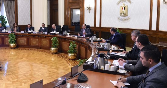 رئيس الوزراء يتابع الموقف التنفيذى لتوفير الأراضى الصناعية.. مدبولى يُكلف بسرعة تلبية طلبات عدد من المستثمرين الأتراك.. ووزير الإسكان: 7 مطورين صناعيين طلبوا الحصول على 13 مليون متر مربع بالمدن الجديدة