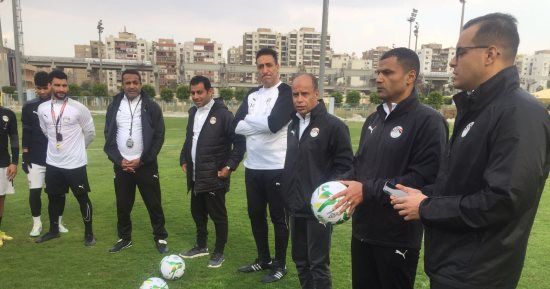 منتخب الشباب يتسلم الكرة الرسمية لبطولة أمم أفريقيا