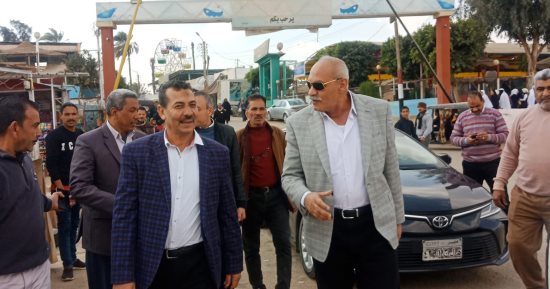 سكرتير مساعد محافظة سوهاج يتفقد الأعمال بمدينة طهطا.. صور 