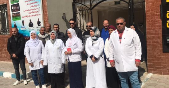 صحة الإسماعيلية تنظم قافلة طبية بقرية الأبطال فى القنطرة شرق