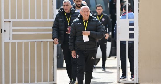 الزمالك يرسل مستحقات مساعدى فيريرا وأتشيمبونج تمهيداً لرفع القيد