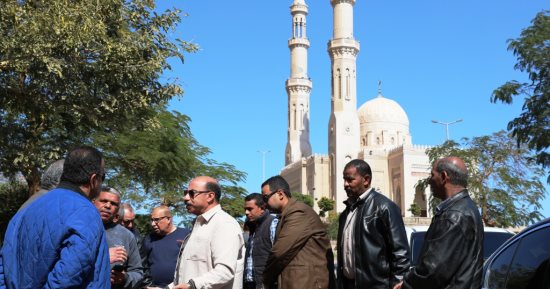 محافظ أسوان يتفقد مشروع تطوير منطقة الطابية