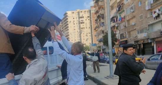 حملة لإزالة الإشغالات والتعديات والتصدى للمخالفات بالإسكندرية.. صور