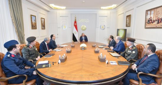 الرئيس السيسى يعقد اجتماعين لمتابعة جهود إنتاج وتوريد المحاصيل الزراعية الاستراتيجية.. ويوجه بتوفير أقصى درجات الدعم لقطاع الزراعة والمزارعين وتكثيف استخدام التقنيات الحديثة وتعظيم الاستفادة من الأبحاث العلمية