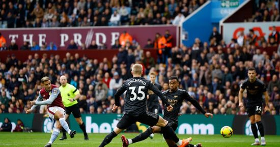 أرسنال يتأخر أمام أستون فيلا 2-1 فى شوط أول مثير