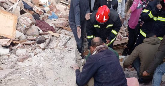 رئيس حى غرب تكشف تفاصيل انهيار عقار القبارى بالإسكندرية