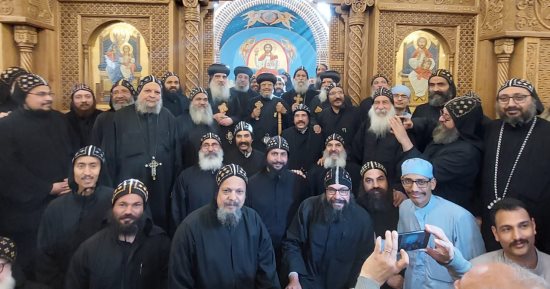 ترقية وسيامة رهبان جدد بدير الشهيد مارجرجس بجبل الرزيقات غرب الأقصر.. صور