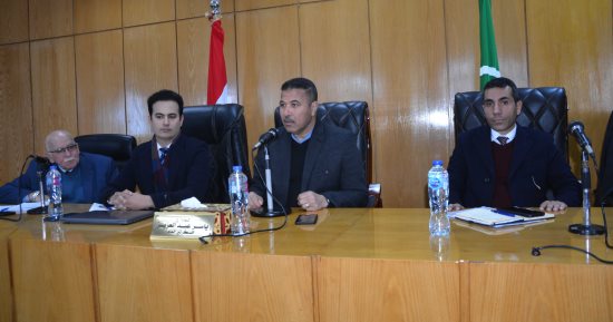 سكرتير عام المنيا يشهد اجتماع مبادرة تطوير الصناعة المصرية "ابدأ" مع المستثمرين