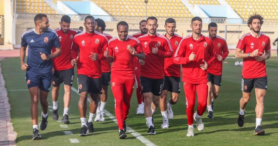 حقائق مثيرة عن مواجهات الأهلى وأسوان قبل لقاء اليوم.. المارد الأحمر يتفوق على زهرة الجنوب 22/1..  مارادونا النيل صاحب الهدف الأول وعلى معلول بطل اللقطة الأخيرة.. الخماسية أكبر نتيجة..والعميد كبير الهدافين