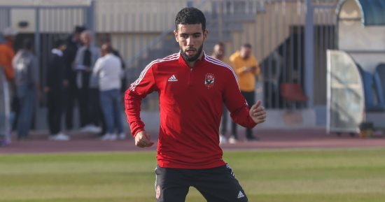 كولر يفاضل بين قندوسى وأفشة للمشاركة كصانع ألعاب أمام القطن الكاميرونى