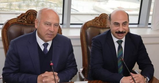 محافظ أسوان: استعراض مشروعات المنطقة اللوجستية العالمية مع وزير النقل
