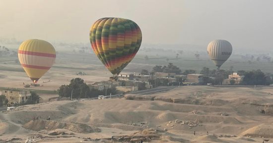 إلغاء تحليق البالون الطائر بالأقصر حتى الاثنين لسوء الأحوال الجوية فجرا