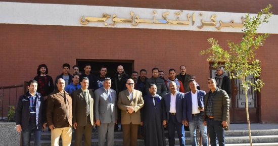 محافظ أسيوط يتفقد مجمع خدمات المواطنين ونقطة إطفاء بنى مر ضمن حياة كريمة