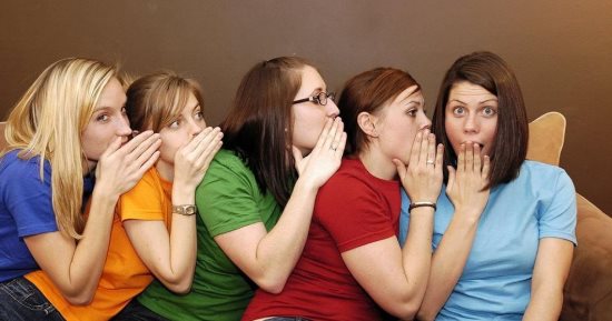 عشان تحافظى على خصوصيتك.. 4 أشياء يجب أن تسمحين لأحد بالتدخل بها أبدًا