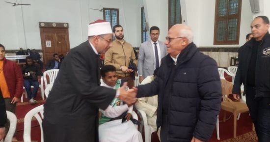 محافظ بورسعيد يشهد فعاليات المسابقة الدولية للقرآن والابتهال بالمسجد العباسى