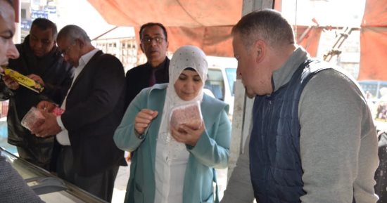 محافظ الدقهلية يحيل 41 محضرا لمخالفات تموينية إلى النيابة العامة