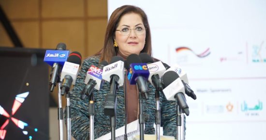 وزيرة التخطيط: مشروعات الدولة تستهدف تنمية مهارات الشباب لصناعة مستقبل أفضل