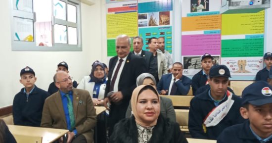 وفد لجنة التعليم بمجلس النواب يزور مدارس أبو حمص فى البحيرة.. صور